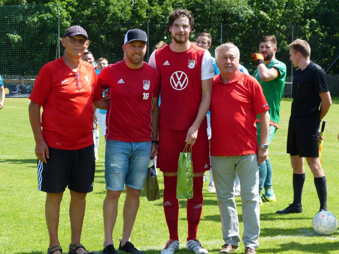 Verabschiedet in Zeulenroda wurden Steffen Leistner (2.v.l.) und Tim Pellenat (2.v.r.). 