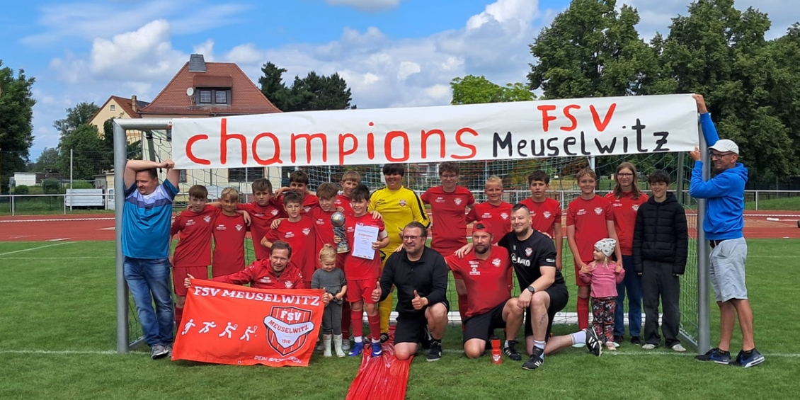 Kreismeister A- und D-Junioren geehrt.