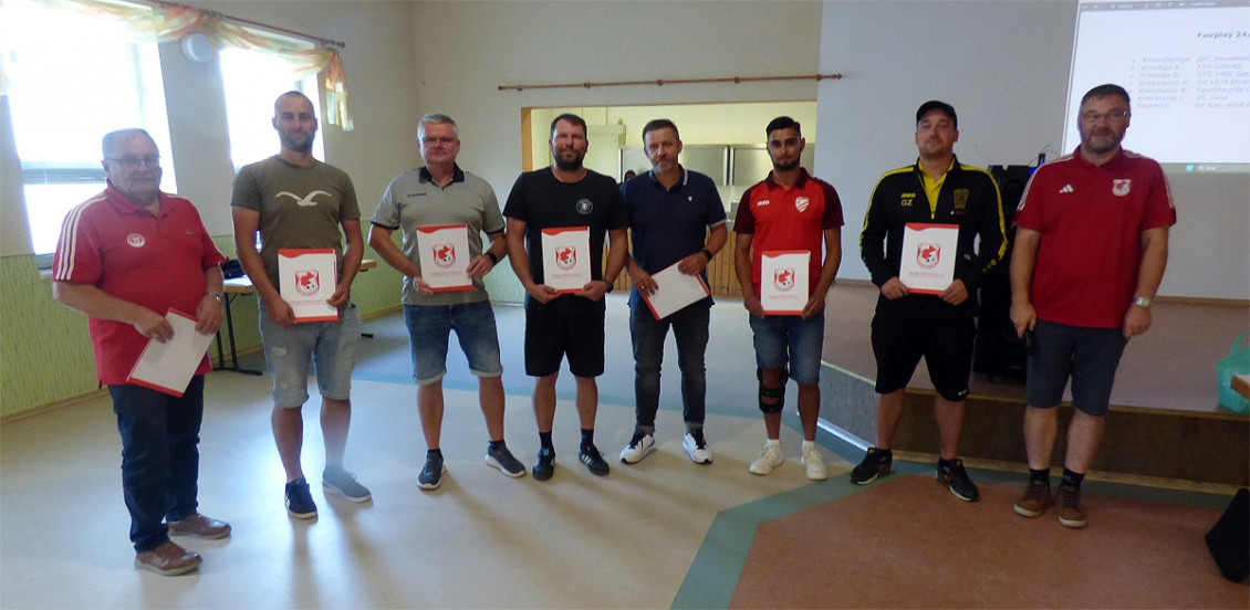 Vorbereitung auf neue Fu&szlig;ball - Saison